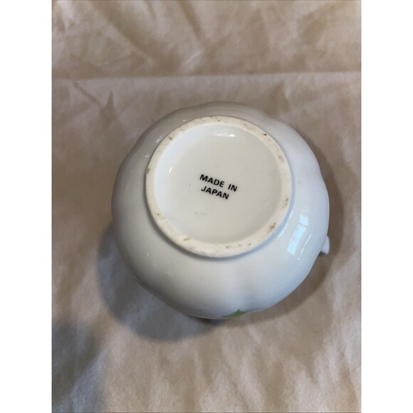 Vintage Small Holly Ceramic Pitcher Made In Japan CUTE!! - Picture 3 of 7